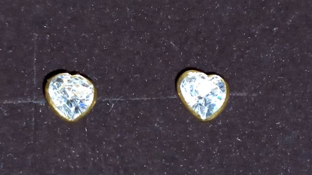 Pendientes corazón oro 18k y zirconitas