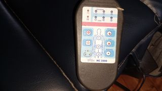 Sillón  de piel con masaje pegable