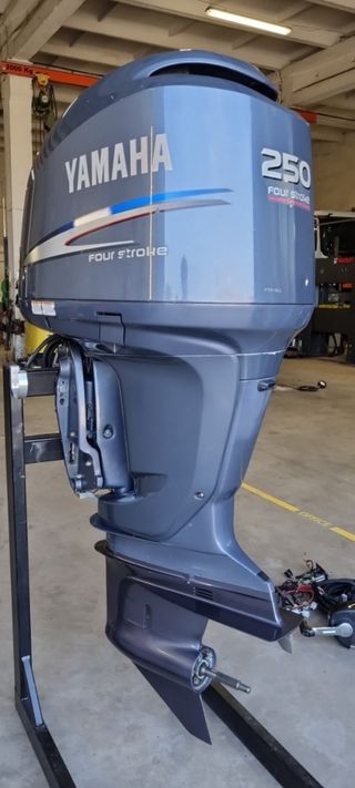 Fueraborda YAMAHA f250/300