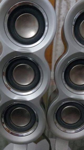 Altavoces y subwoofer ordenador