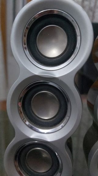 Altavoces y subwoofer ordenador