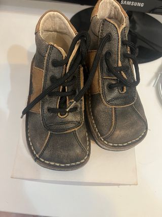 Scarponcini Il Gufo n 25 bimbo vera pelle