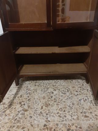 Vitrina antiguo armero . Caoba
