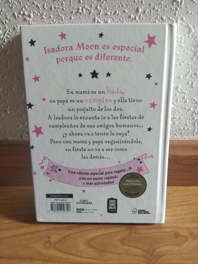 Isadora Moon. Celebra su cumpleaños.