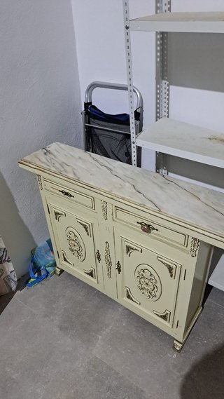 Taquillón/ mueble antiguo