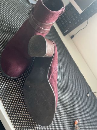 Botines granates número 38