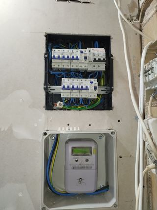 Electricista y Lampista