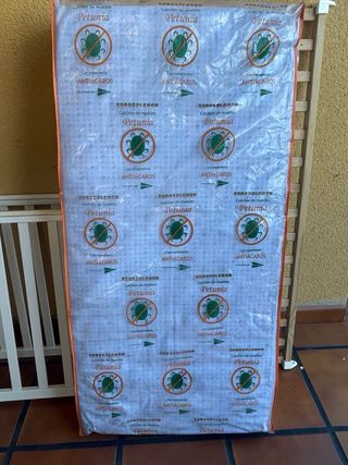 Cuna bebe con colchon de regalo