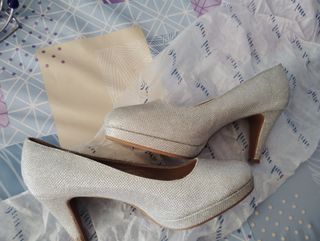 Se venden zapatos de vestir mujer 41