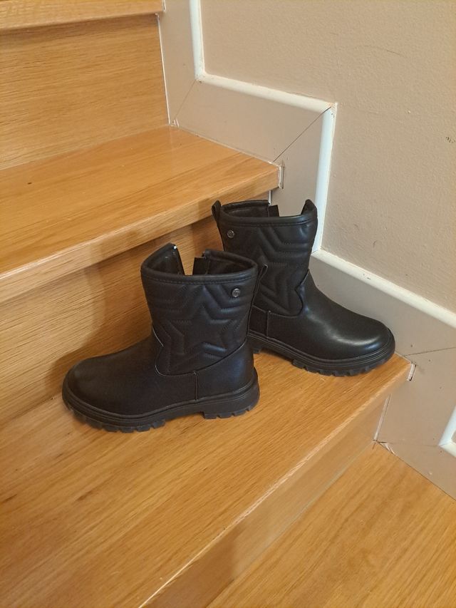 XTI Botín con cierre de cremallera T33