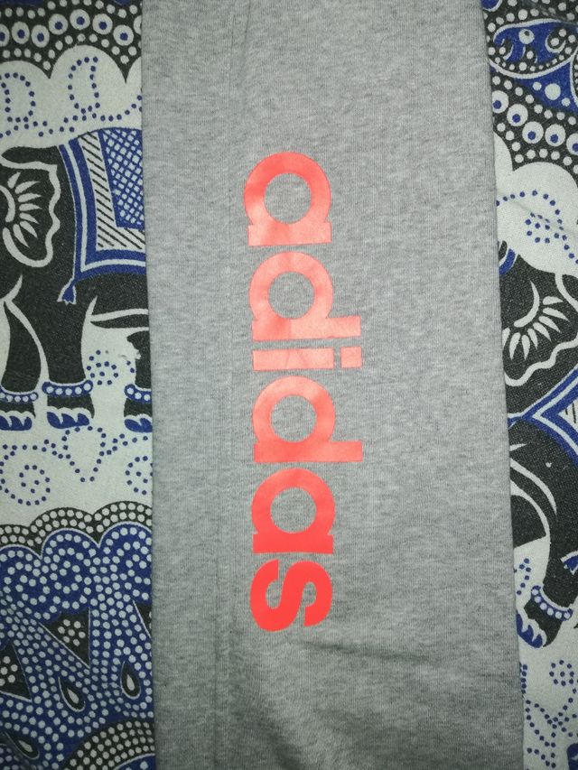 pantalón de chandal adidas