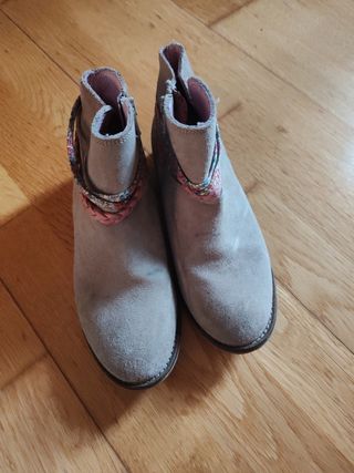 Botines niña núm 34