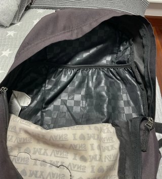 mochila Vans negra y blanca