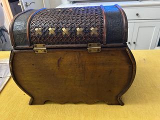 Baul pequeño decorativo