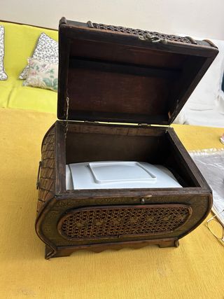 Baul pequeño decorativo