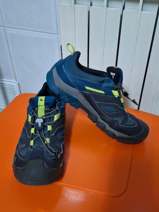 Zapatillas montaña NIÑO QUECHUA