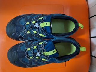 Zapatillas montaña NIÑO QUECHUA