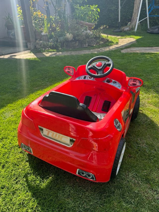 Coche eléctrico niño