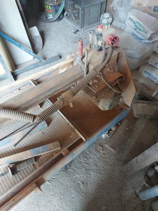 Mesa de corte con agua