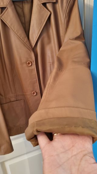 Americana color camel semipiel