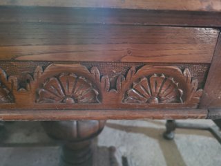Mesa y asientos señorial
