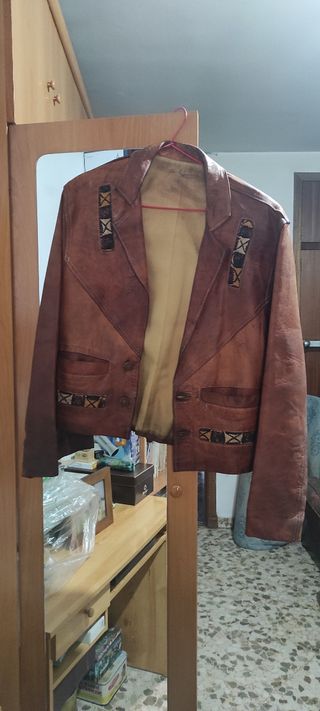 Chaqueta cuero étnica