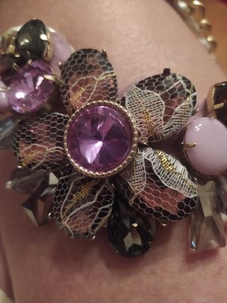 Collar tipo gargantilla