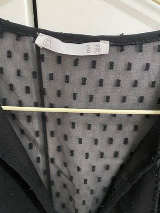 Blusa de plumeti de Lefties