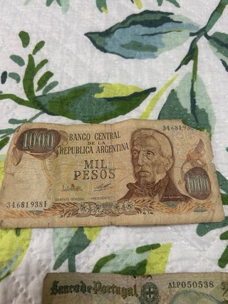 Lote de billetes antiguos se puede hablar precio