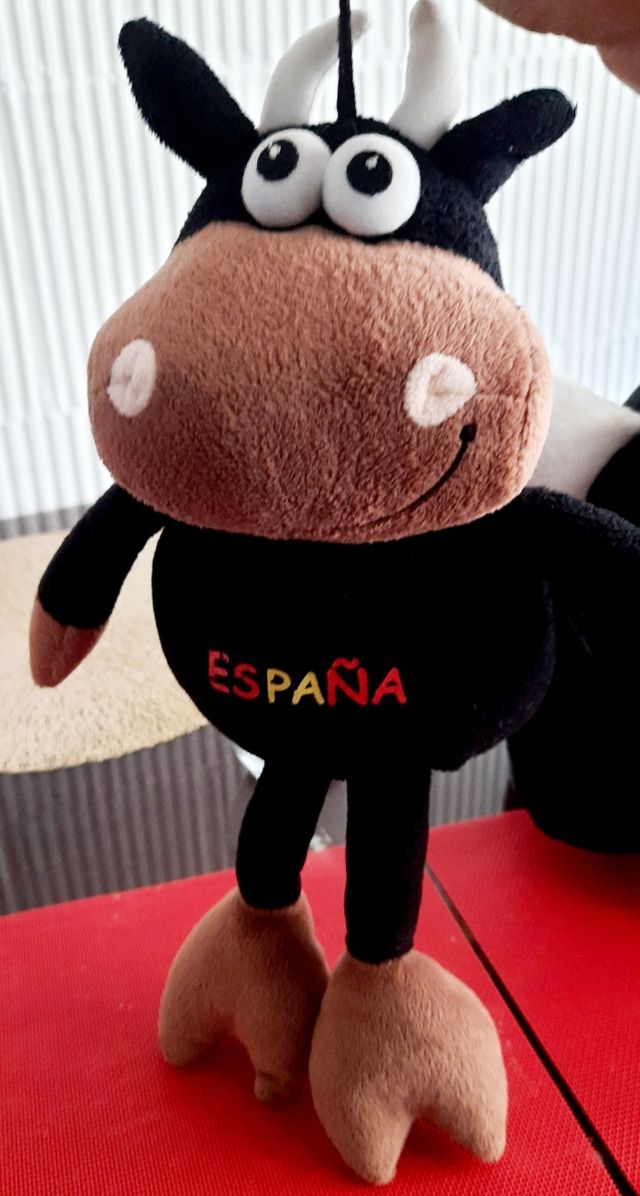 Lote de 2 toritos, uno es sonoro