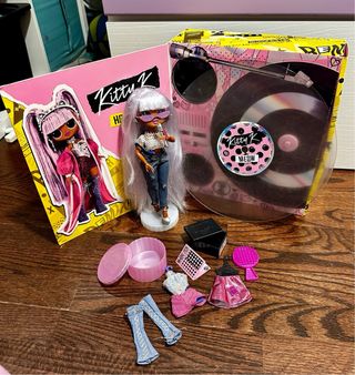 Muñeca LOL Surprise OMG Remix Kitty K-Pop Music