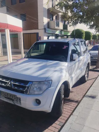 Mitsubishi Montero 2014