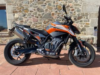 Ktm duke 790 con akrapovic