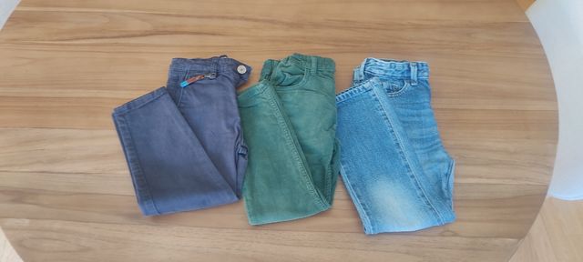 3 pantalones vaquero, pana, tela 5 año