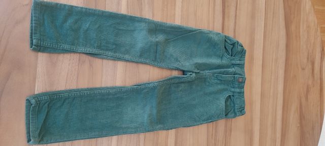 3 pantalones vaquero, pana, tela 5 año