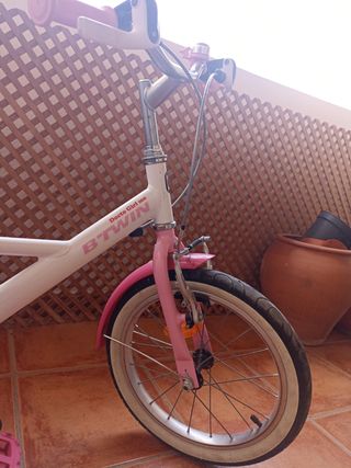 Bicicleta btwin + ruedines