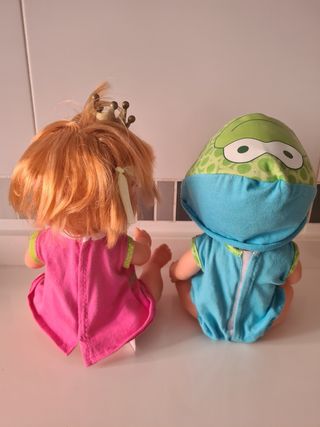 MUÑECOS MILA Y MALO, DE FAMOSA