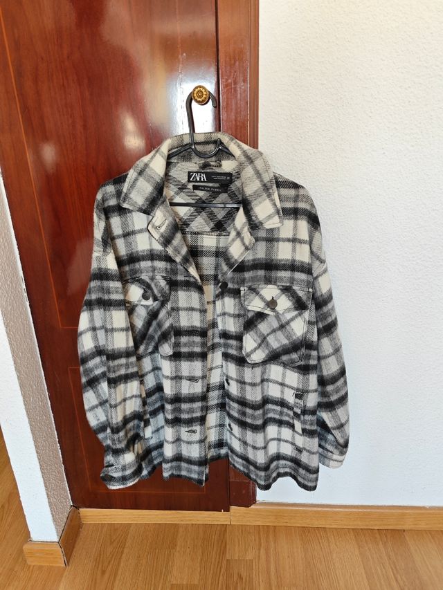 Sobrecamisa cuadros Zara