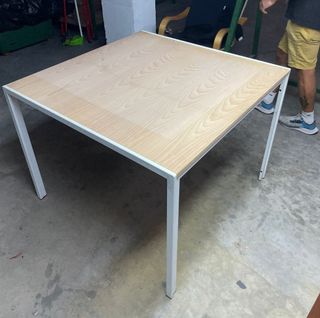 Mesa madera y metal