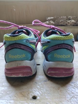 Reebok, talla 39.