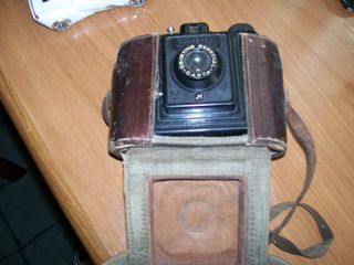 VECCHIE MACCHINE FOTOGRAFICHE DUE UNITÀ