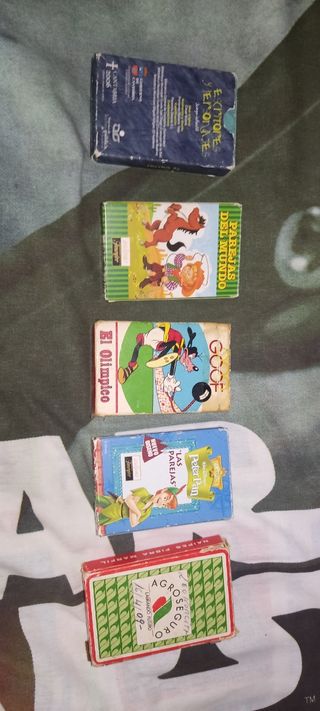 Lote de 5 juegos de cartas
