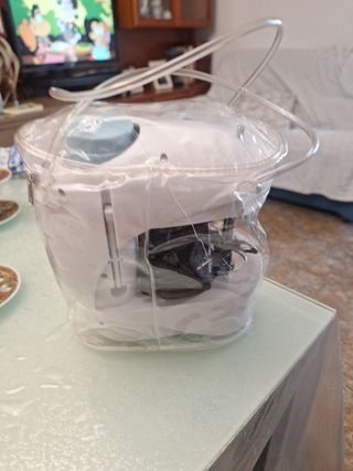 Mini máquina de coser
