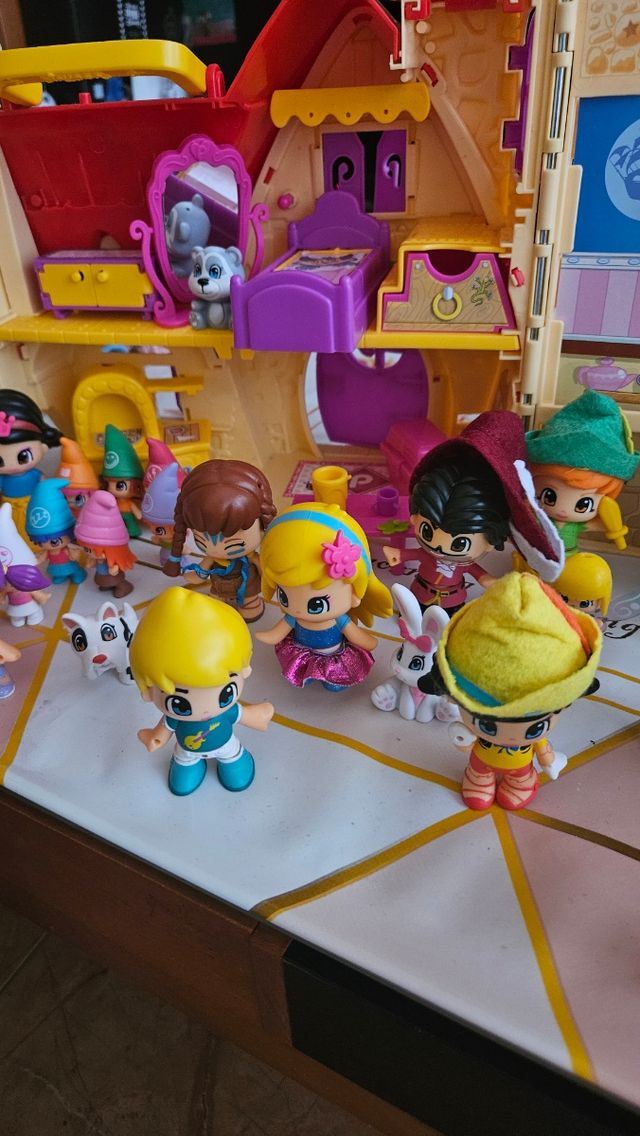 La casa del Pin e Pon Tales