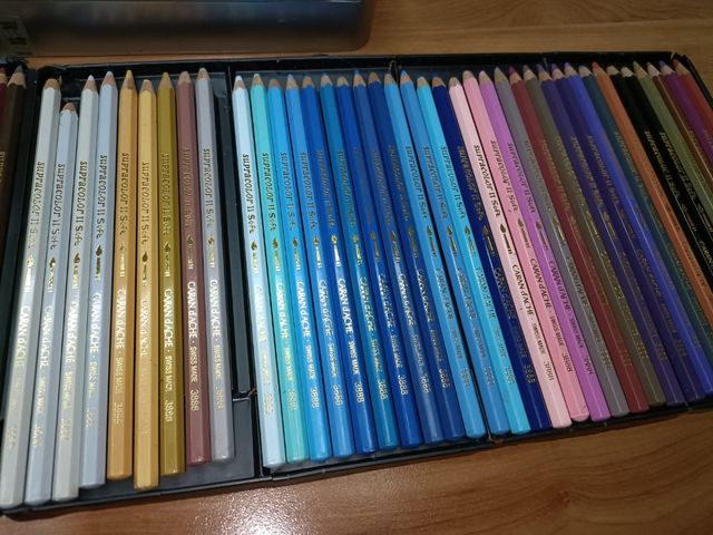 Caran d'ache matite colorate di altissima qualità 