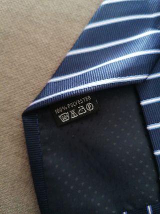 Corbata hombre .