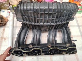 Mercedes SLK 200, tapa colector