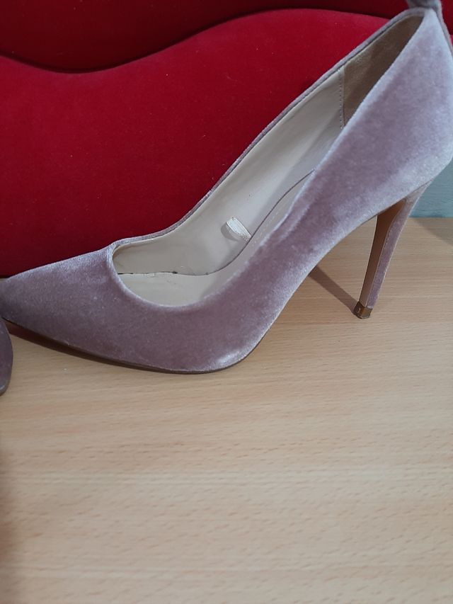 Zapatos tacón velvet bershka