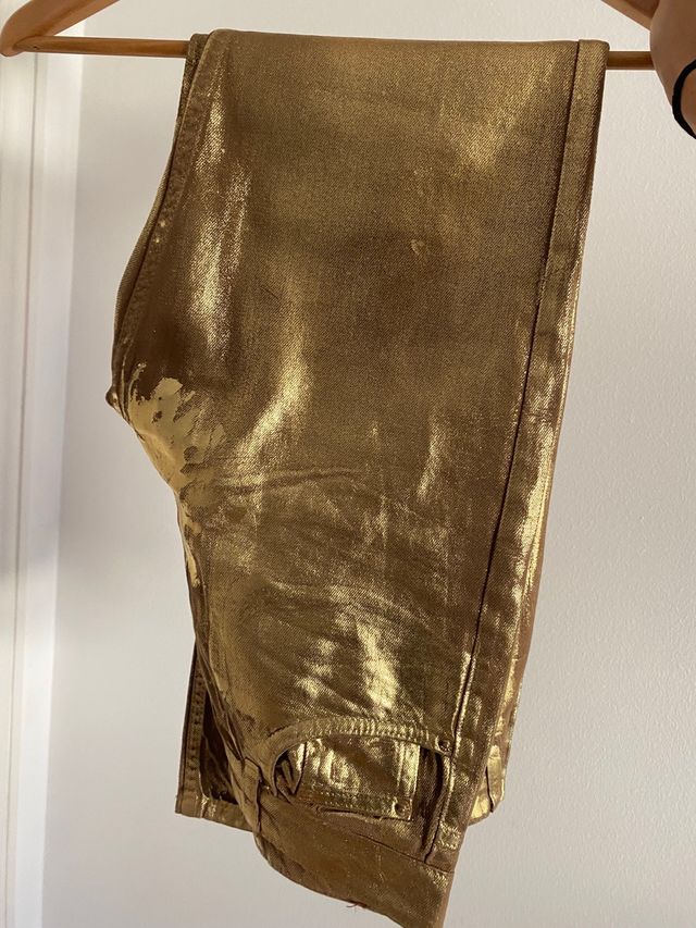 Pantalon dorado