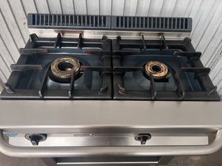 Cocina industrial de 2 fuegos a gas